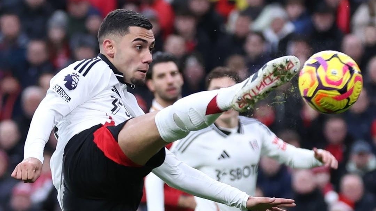 Andreas Pereira é alvo do Palmeiras