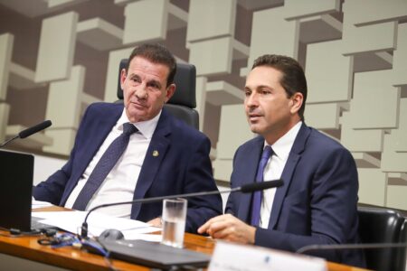 Senador Vanderlan Cardoso e prefeito de Aparecida, Leandro Vilela (Foto: Divulgação)