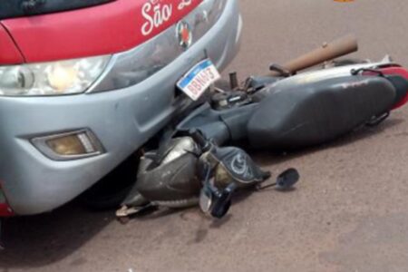 Incidente pode ter deixado mulher com traumatismo craniano (Foto: Redes Sociais)