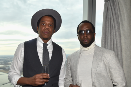 Jay-Z é acusado de estuprar jovem de 13 anos com Diddy e nega envolvimento