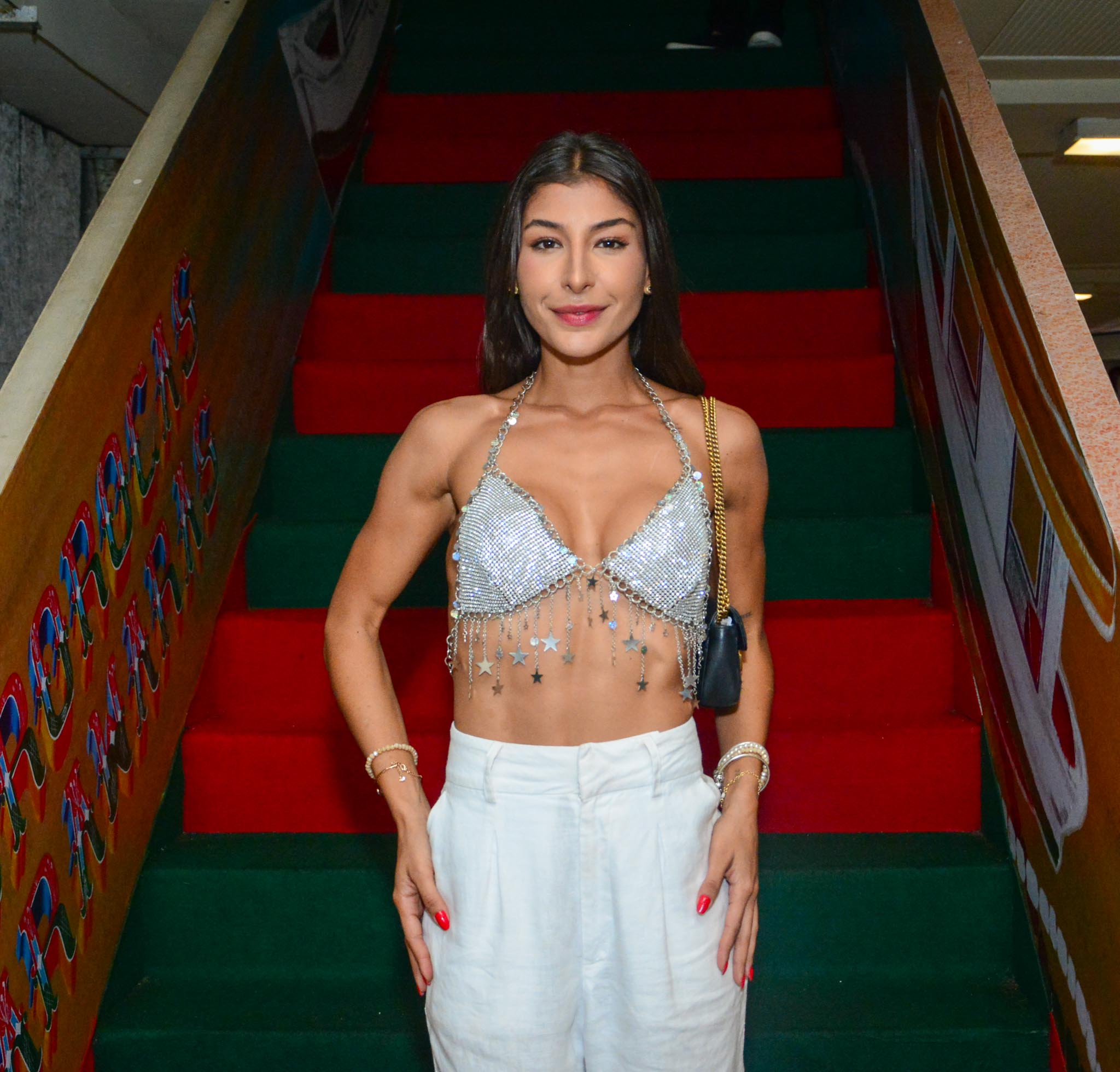 Juliana Xavier no ensaio da Grande Rio (Foto: Webert Belicio / Agnews)