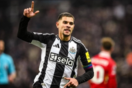 Meia Bruno Guimarães: sonho de jogar no Vasco (Foto: Instagram)