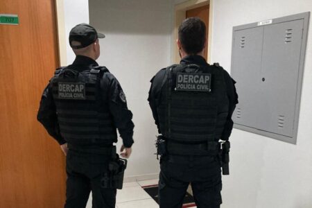 Servidor do Detran e despachantes são acusados de exigir R$ 700 para concluir processo