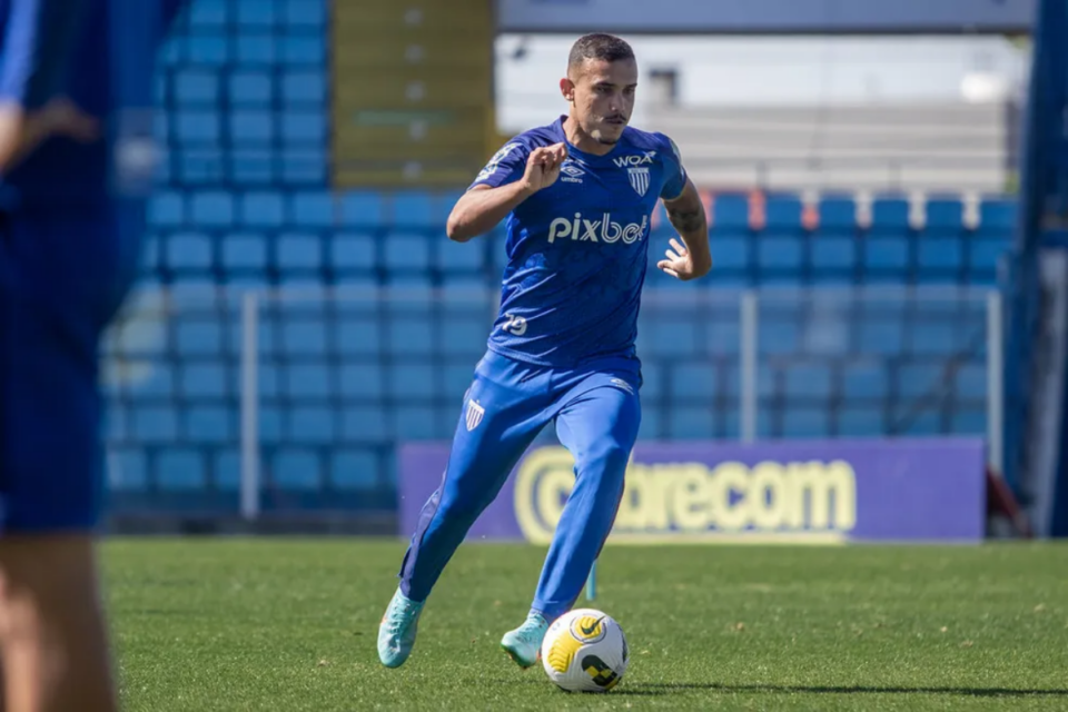 William Pottker irá assinar com o Atlético Goianiense
