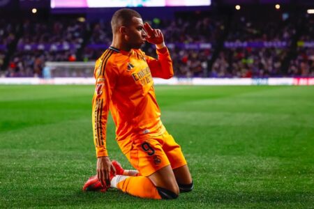Mbappé marca em cinco jogos