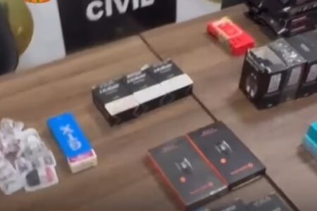 Polícia faz operação contra venda ilegal de vapes em Rio Verde Segundo DPCA, a operação ocorreu em vários pontos estratégicos do município