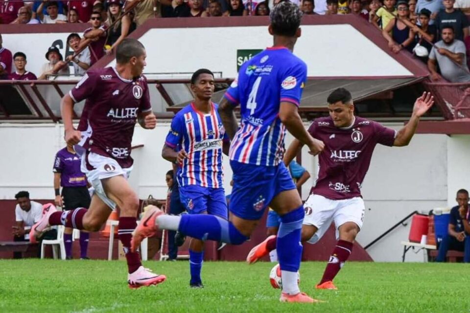 Jogo entre Juventus e Trindade