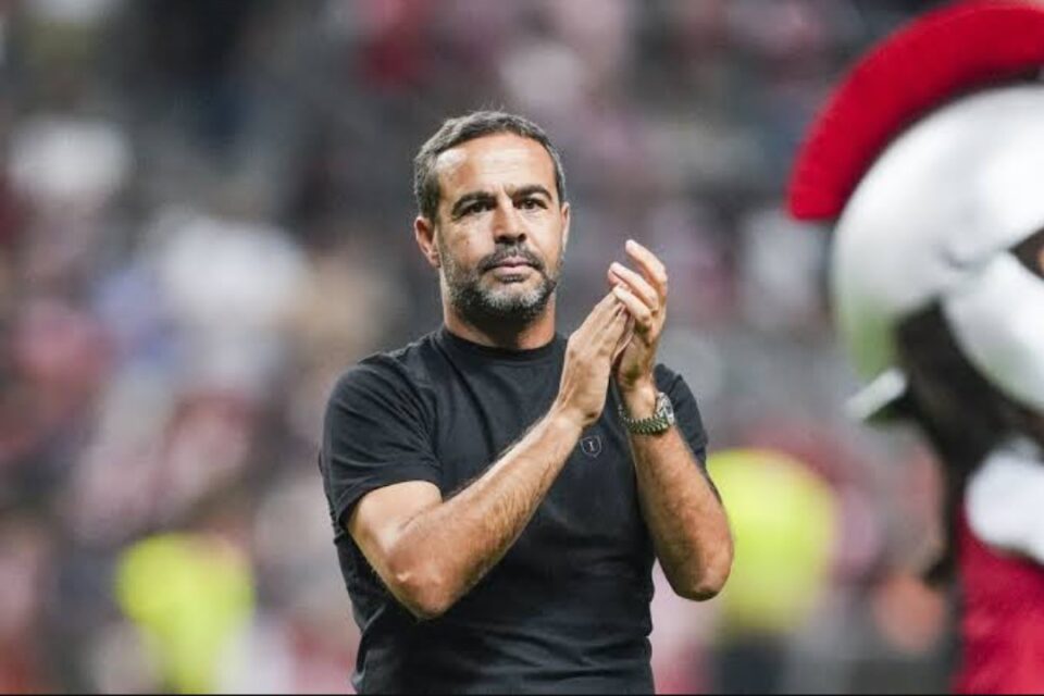 Artur Jorge não é mais técnico do Botafogo. Foto: Reprodução/X