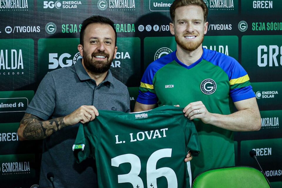 Lucas Lovat em apresentação no Goiás