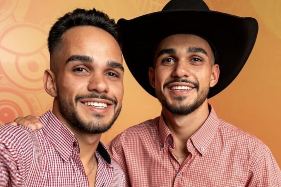 BBB 25: gêmeos goianos brigam por causa de chapéu João Pedro e João Gabriel se desentenderam na festa do líder