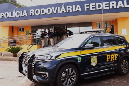 Motorista foi preso por embriaguez e posse de droga (Foto: Polícia Rodoviária Federal)
