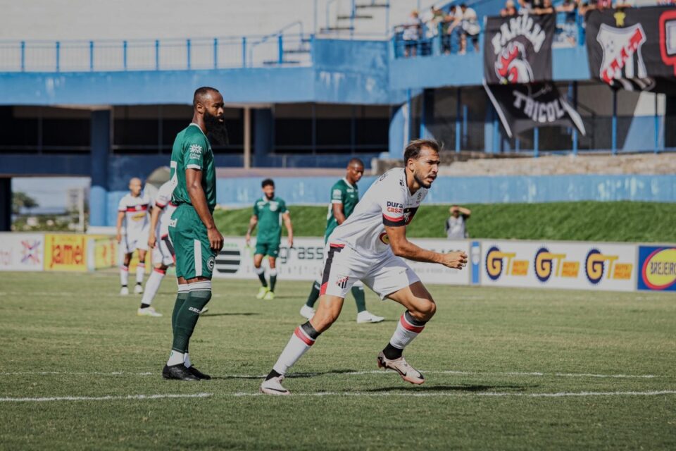 Jogo entre Goiás e Anápolis no Goianão