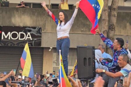 Fundação faz seminário com líder da oposição de Maduro