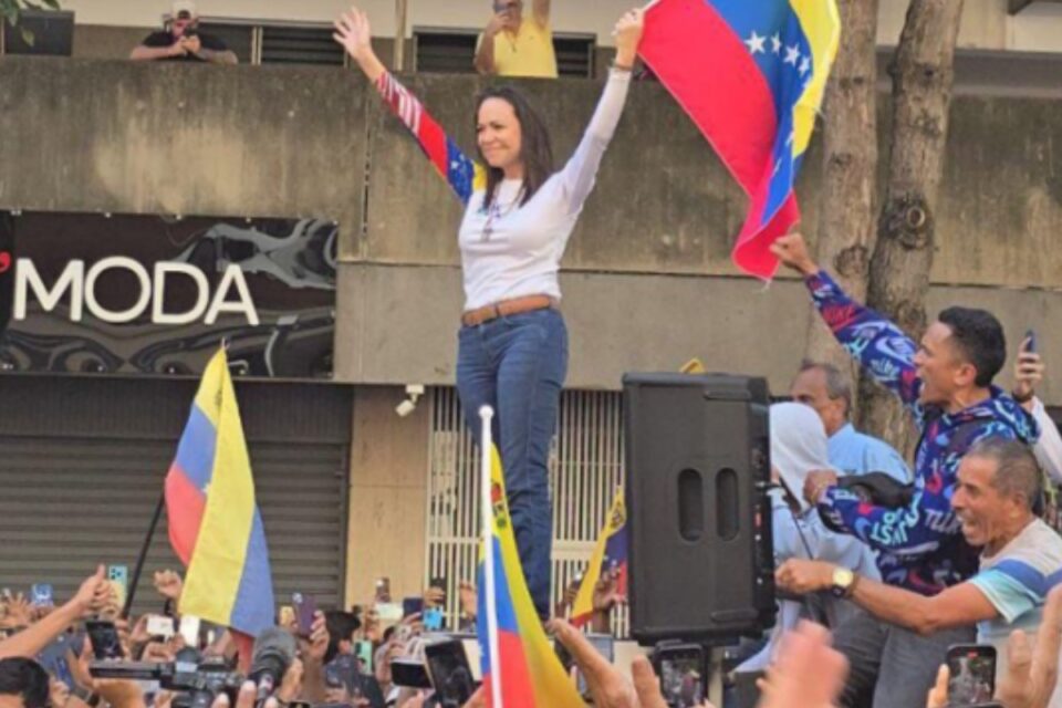 Fundação faz seminário com líder da oposição de Maduro
