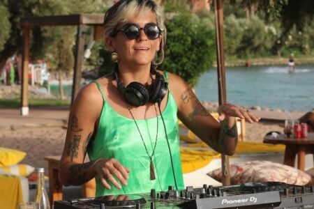Goiana cria a primeira escola de DJ para mulheres no Marrocos Soundsisters Morocco é escola e plataforma de gestão de artistas femininas