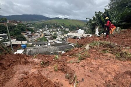 Temporais causam deslizamentos em Ipatinga (MG) e ao menos cinco mortes