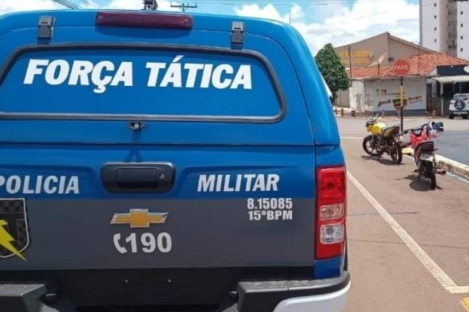 Adolescente foi flagrado pela Força Tática da Polícia Militar de Jataí (Foto: Divulgação)