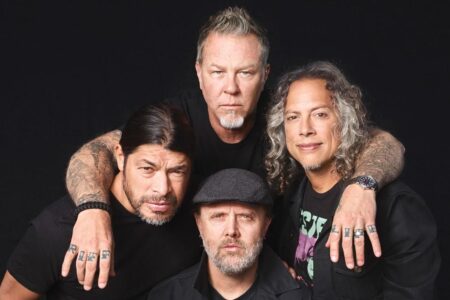 Banda Metallica doa US$ 500 mil para combater incêndios florestais em Los Angeles Fundação da banda destina recursos para ajudar comunidades
