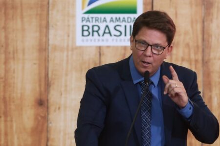 Mario Frias diz que filme Ainda Estou Aqui é desinformação comunista Ex-secretário de Cultura de Bolsonaro já havia criticado Fernanda Torres