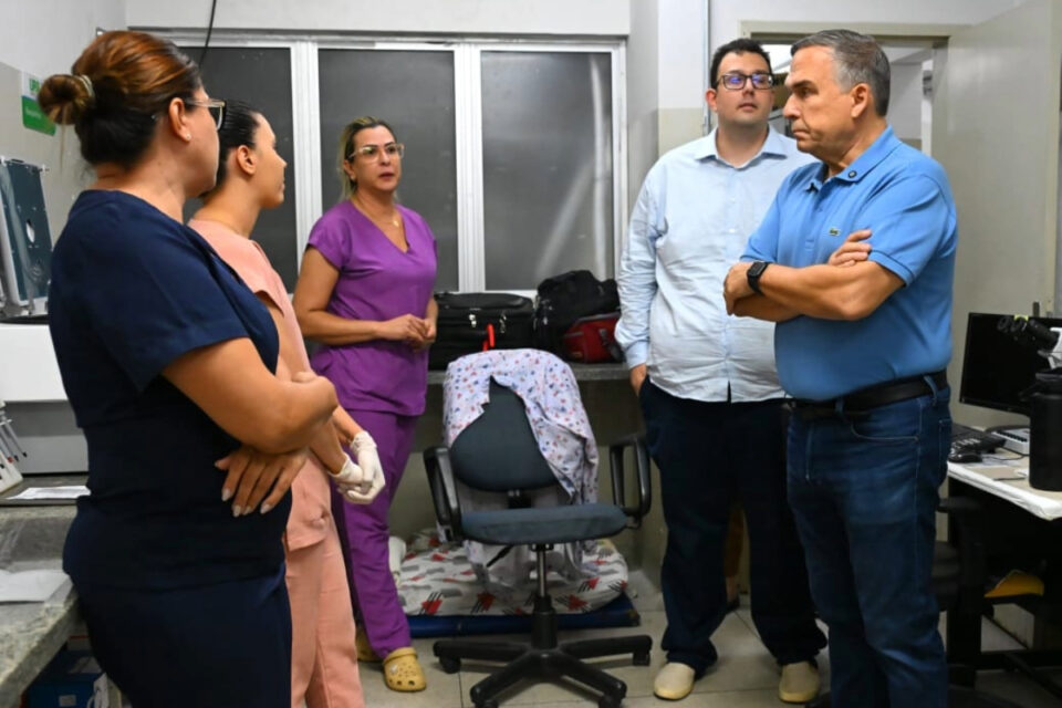 Prefeito de Goiânia na unidade da Chácara do Governador
