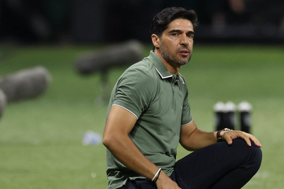 Abel Ferreira em jogo pelo Palmeiras