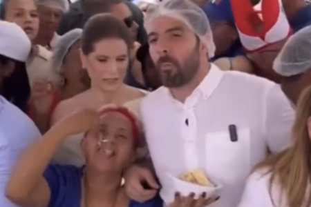 Primeira-dama de Belém com nojo da colherada (Foto: Reprodução)