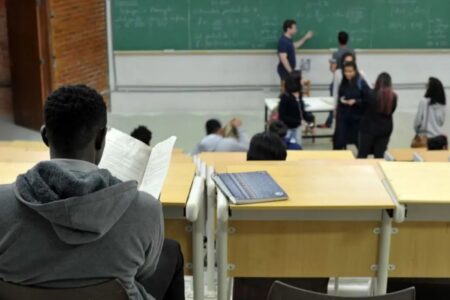 Inscrições do Prouni acabam nesta terça (28); tire suas dúvidas Quem fez o Enem em 2024 ou 2023 pode se candidatar ao programa