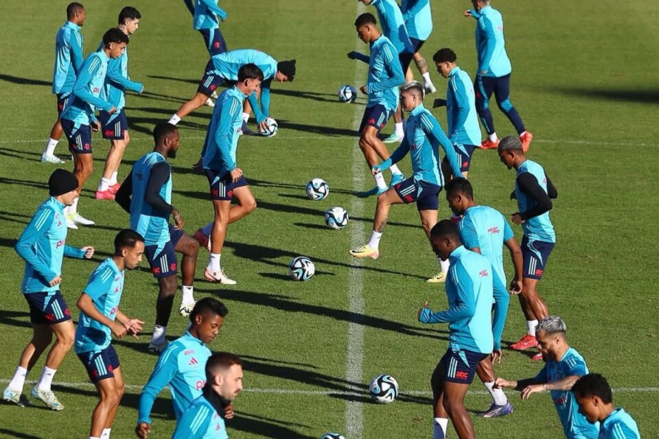Jogadores do Flamengo durante treino nos Estados Unidos