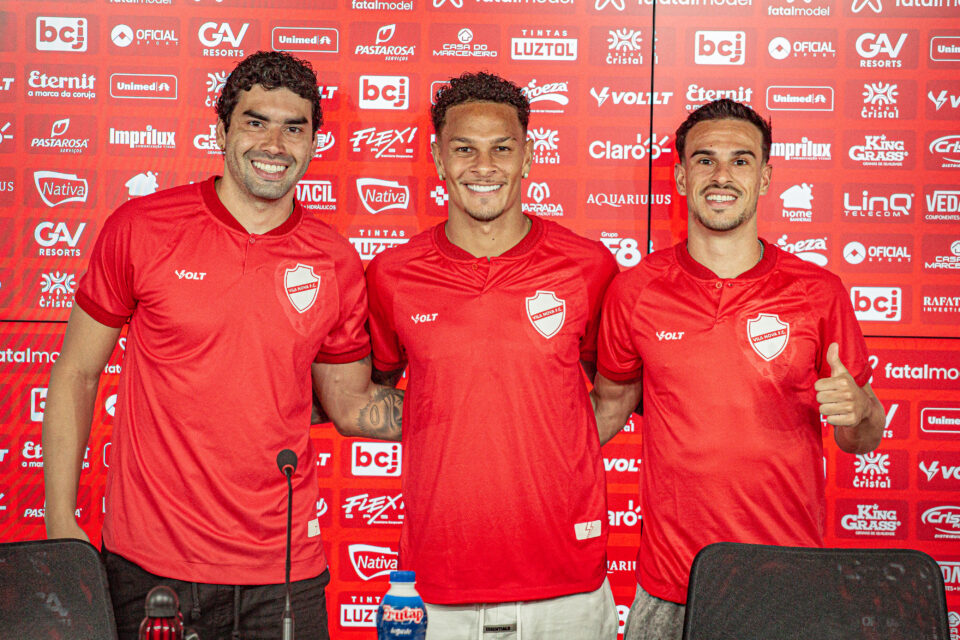 Jogadores apresentados no Vila Nova