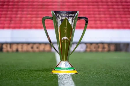 Troféu da Supercopa Rei. Foto: Lesley Ribeiro/CBF