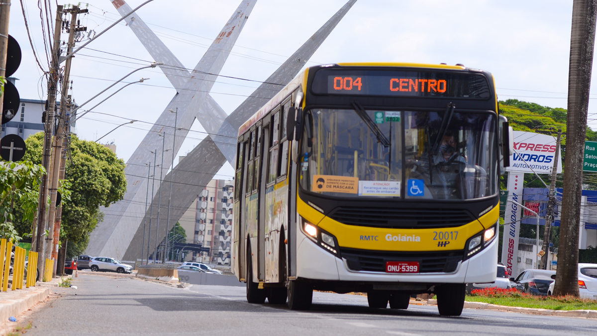 Ônibus transporte coletivo Goiânia (Foto: Jucimar de Sousa)