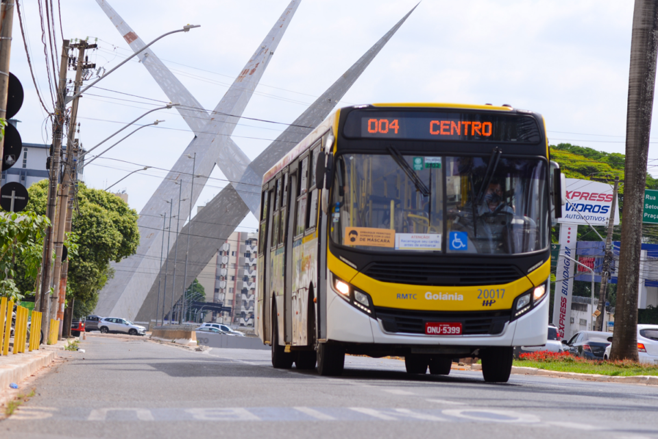 Ônibus transporte coletivo Goiânia (Foto: Jucimar de Sousa)