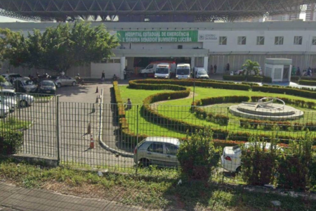 Mulher trans vítima de violência foi levada ao Hospital de Emergência e Trauma de João Pessoa (Foto: Reprodução)