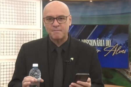 Bispo da Igreja Universal do Reino de Deus Wagner Alves diz que quem fazer faculdade vai receber marca da besta na testa