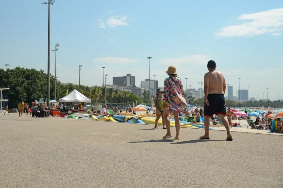 Turistas estrangeiros gastam US$ 7,3 bi em 2024, recorde em 15 anos
