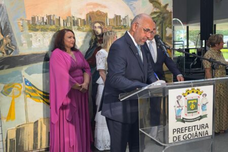 Rogério Cruz em último ato como prefeito de Goiânia (Foto: Mais Goiás)