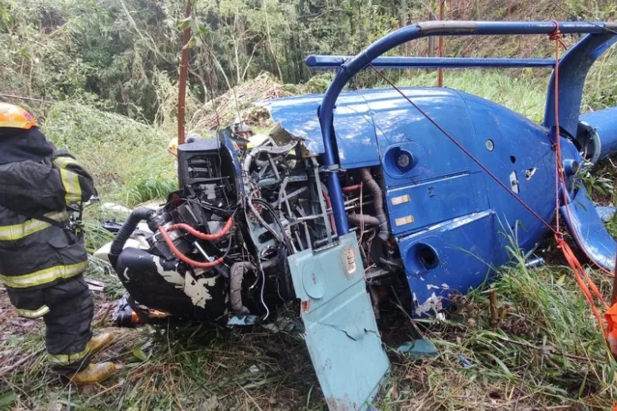 Helicóptero que caiu em São Paulo (Foto: Defesa Civil)