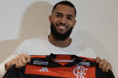 Juninho com a camisa do Flamengo
