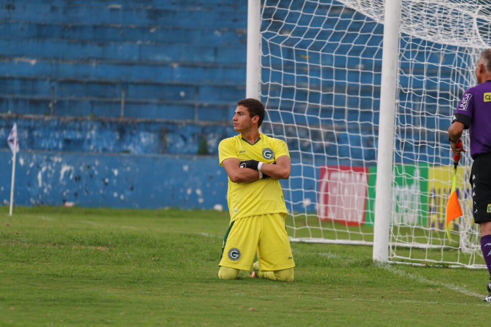 Goiás avança para terceira fase da Copinha