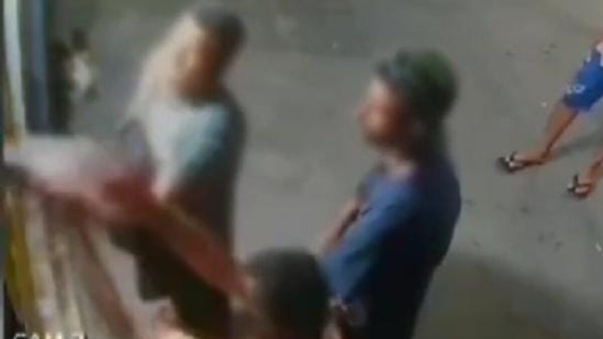 Irmãos são presos por matar homem após discussão em distribuidora de bebidas, em Senador Canedo