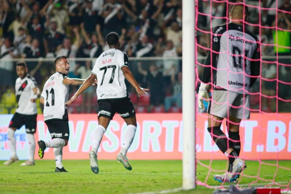 Vasco vence e se classifica para segunda fase da Copa do Brasil