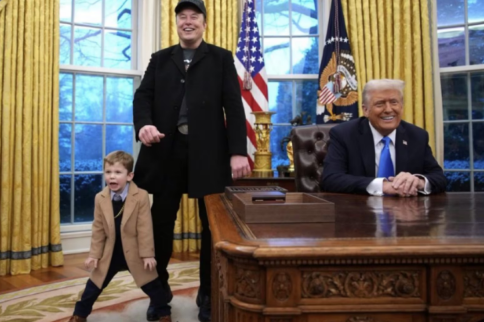 Donald Trump, Elon Musk e o filho do milionário, pequeno X (Foto: Musk/redes sociais)