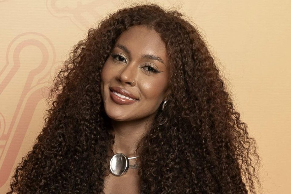 Giovanna Jacobina é eliminada do BBB 25 com 52,61% dos votos