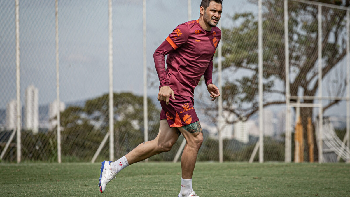 Thiago projeta jogo na Copa do Brasil