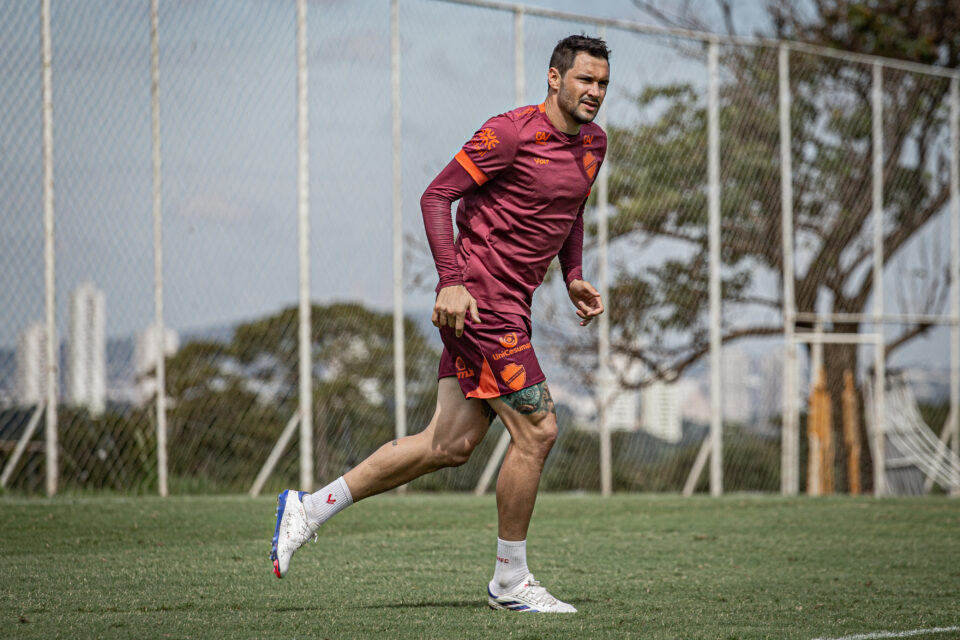 Thiago projeta jogo na Copa do Brasil