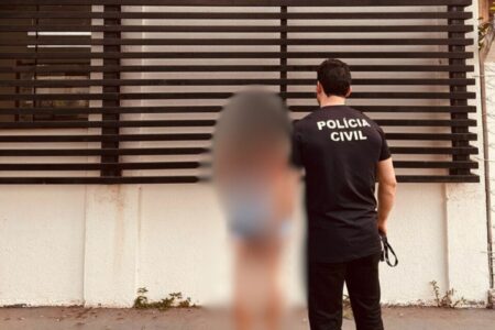 Mulher é presa por jogar água fervente em companheiro, em Novo Gama