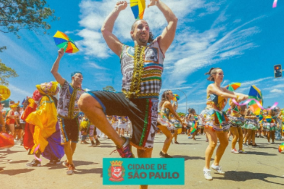 Post da Prefeitura de São Paulo sobre maior Carnaval de rua do Brasil gera provocações nas redes sociais