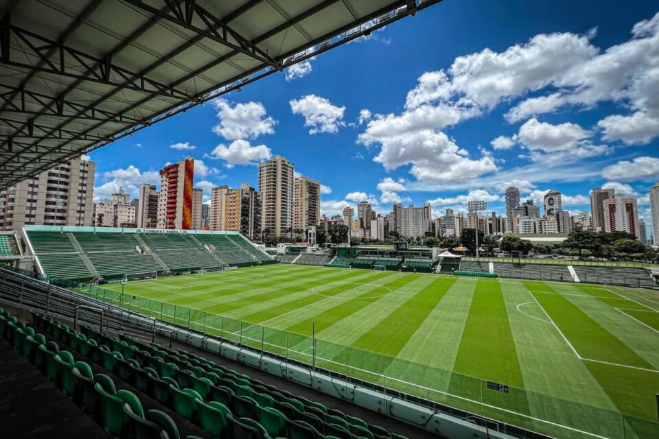 Goiás recebe Rio Branco pela Copa Verde