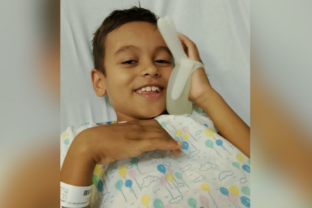 Criança segue internada no HECAD (Foto: Reprodução)