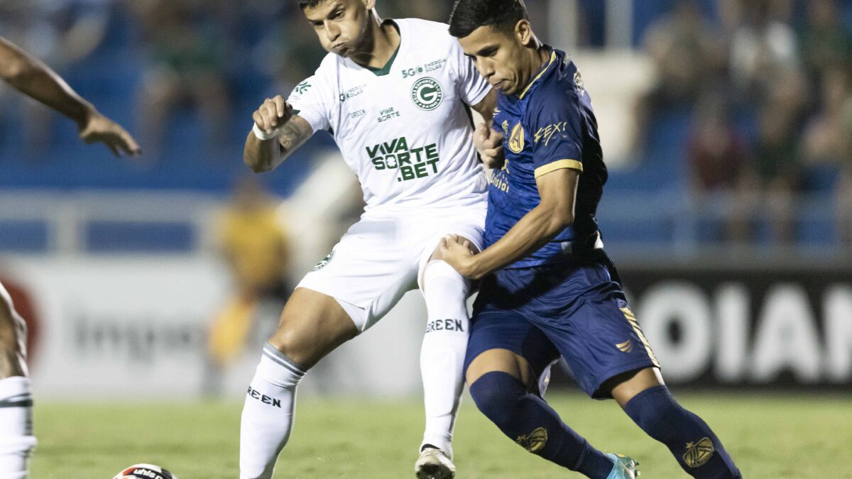Goiás volta a vencer no Campeonato Goiano